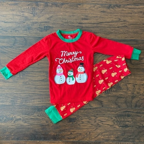 Christmas Pajamas, Kids Size 4 years - Picture 9 of 9